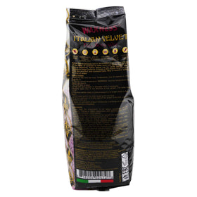 Waxness stripless hard wax beads enable smooth, clean removal.