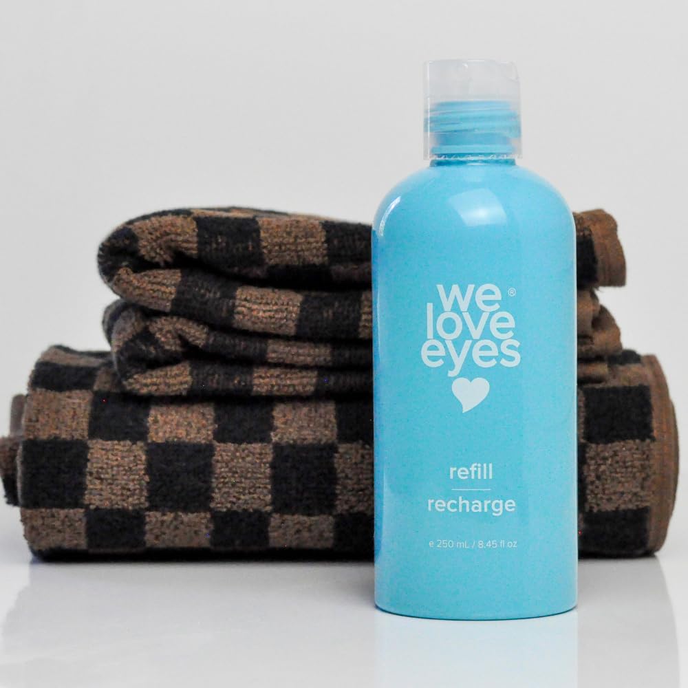 We Love Eyes Tea Tree Eyelid Cleanser pump action for controlled foaming