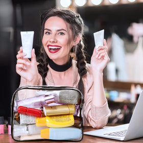 Weewooday gift-ready clear cosmetic pouch for practical everyday gifting.