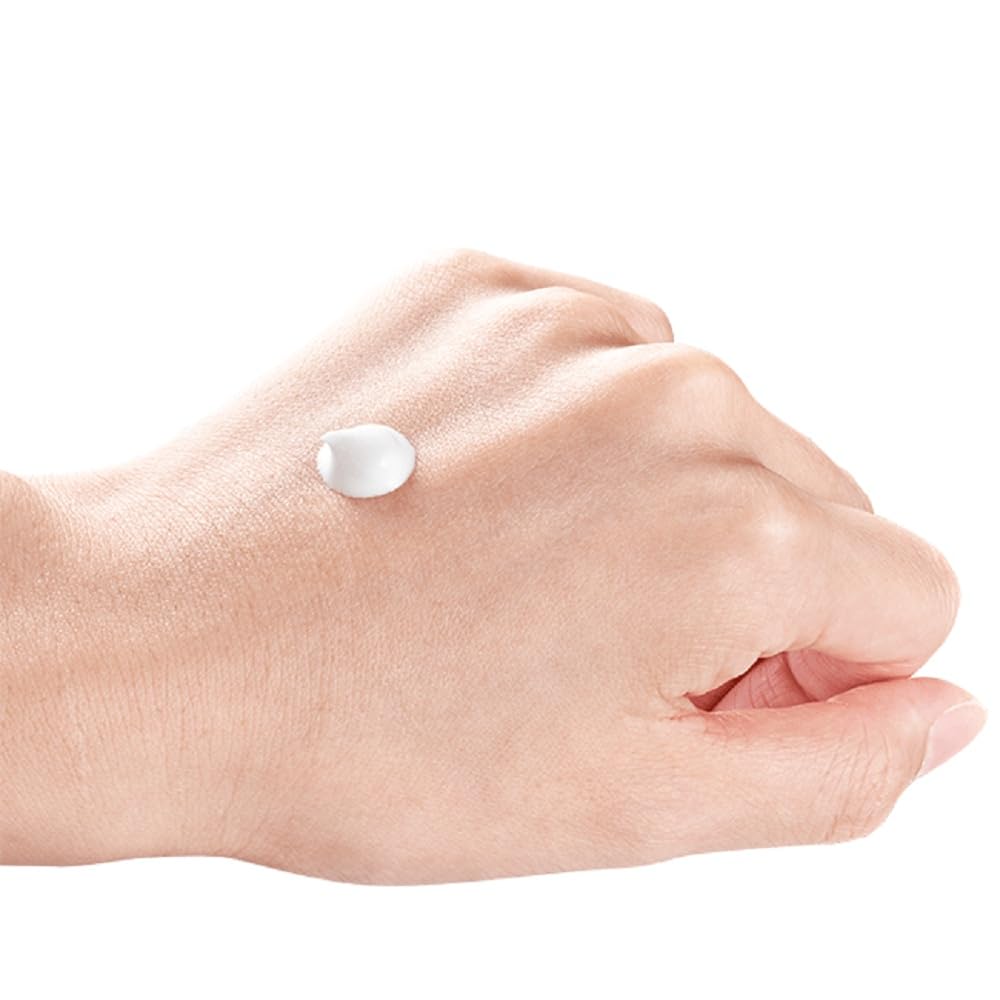 Weleda Sensitive Care Face Cream with almond oil, plant-based moisture for delicate facial skin.
