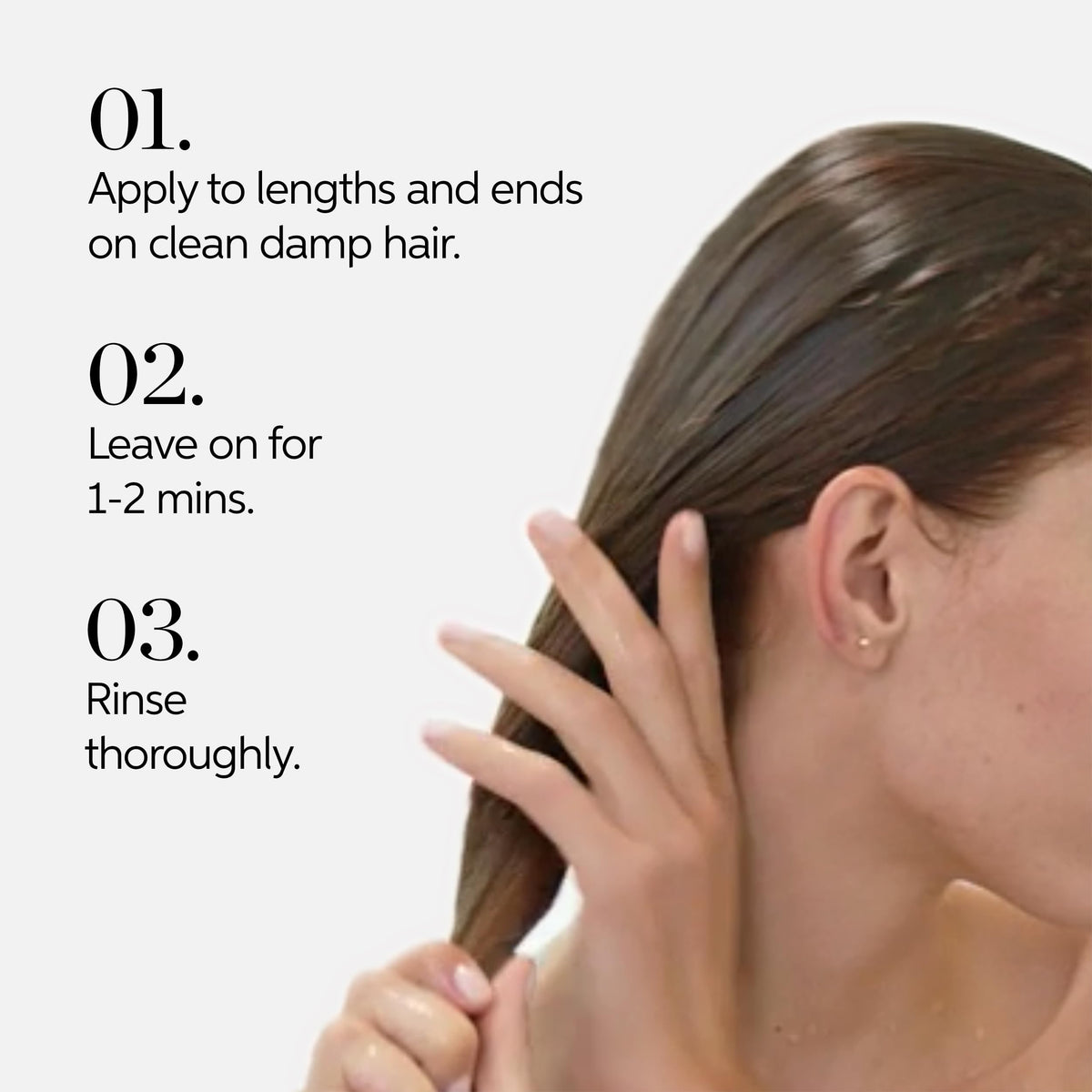 Close-up of ingredients and clean-label fragrance in Wella Elements Renewing Conditioner