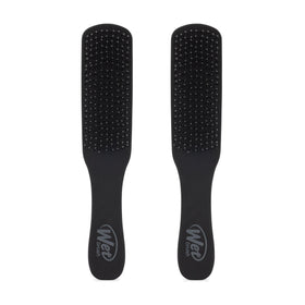Wet Brush Men’s Detangler with IntelliFlex bristles massaging the scalp for healthier hair.