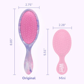 Dry hair detangling with less snagging using Wet Brush Original Detangler.