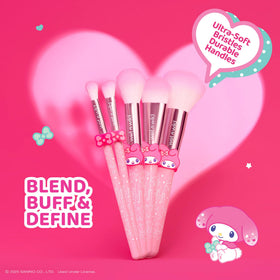 wet n wild My Melody and Kuromi crease blending brush for effortless smokey looks