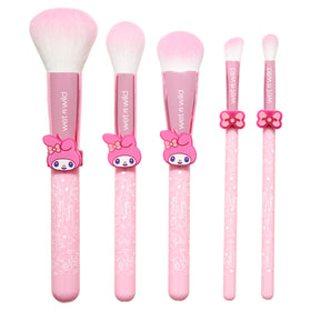 wet n wild My Melody and Kuromi rounded powder brush for smooth blending