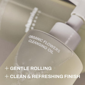 Whamisa Flower Essential Complex with eight floral extracts close-up