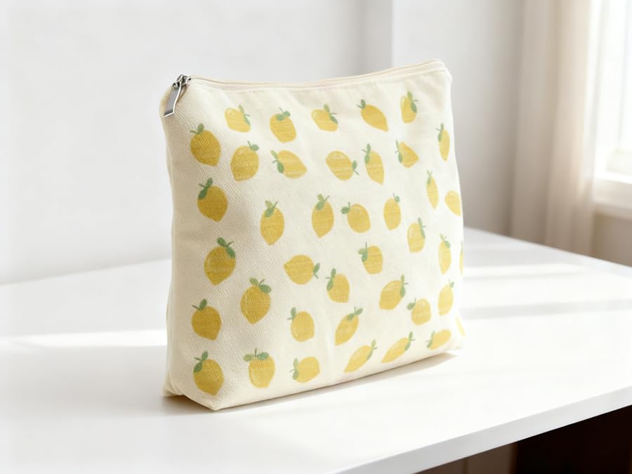 WIDEAL Lemon necklace with subtle charm for everyday wear.