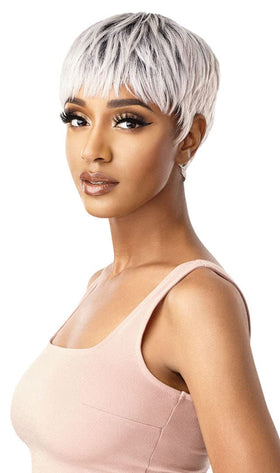 WIGPOP Outre Full Wig Nola in 1B off-black for everyday styling.
