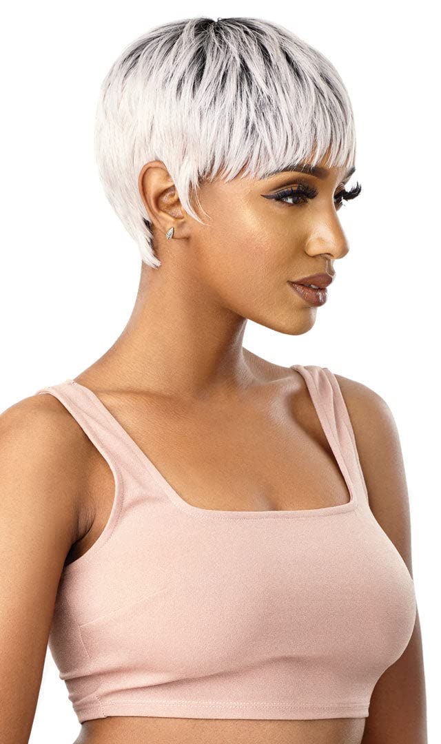 WIGPOP Outre Full Wig Nola in dr2babypink for bold mood shifts.