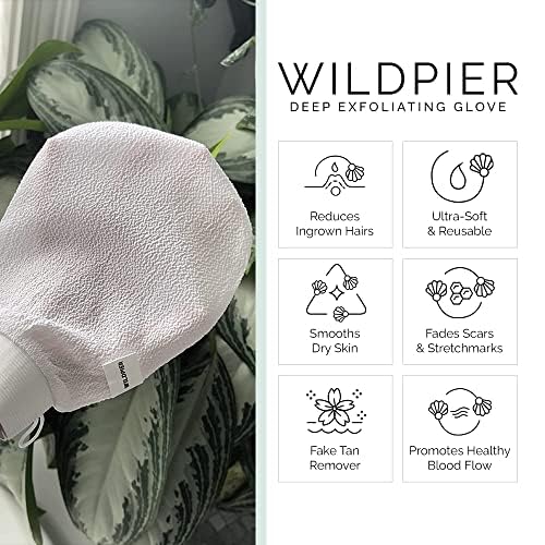 Wildpier glove close-up showing textured weave for exfoliation.