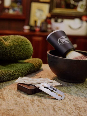 Wilkinson Sword Classic DE blades – compatible with most standard double-edge razors.