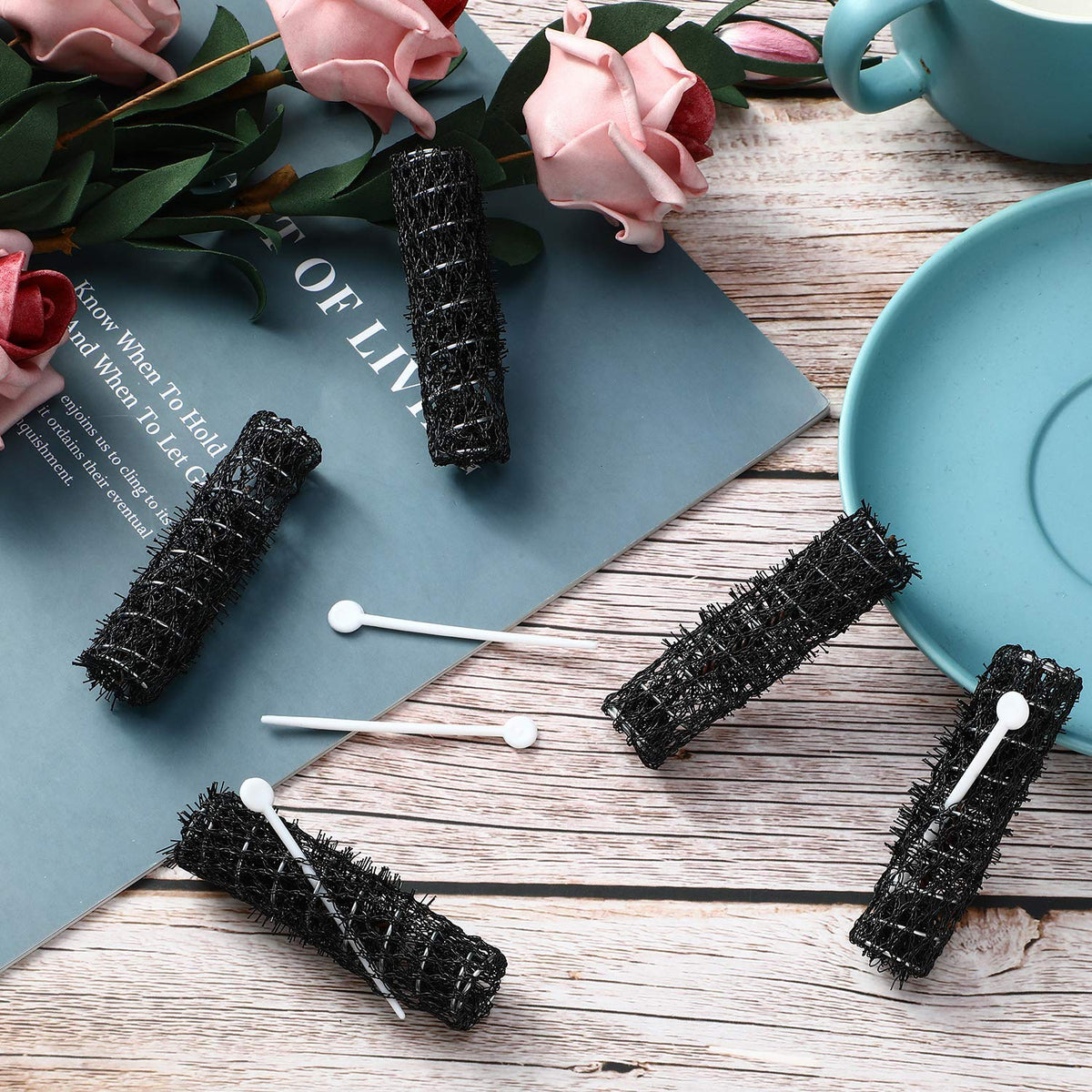 Willbond wire mesh curler design highlights sturdy shaping for lasting results.