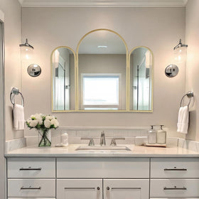 Wonderjune 30 x 37 inch open mirror surface for full grooming.
