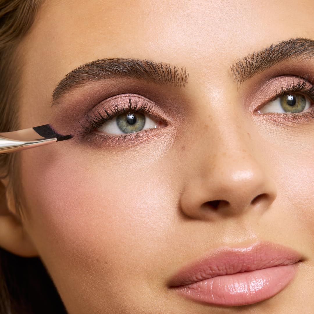 Woosh Arc Brush dual-ended design for stamping and blending eye makeup.