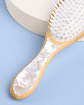 xo, Fetti Bride Hair Brush nine-inch length for easy styling