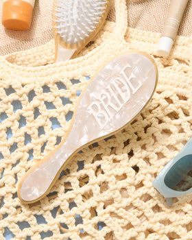 xo, Fetti Bride Hair Brush bamboo handle for comfortable styling