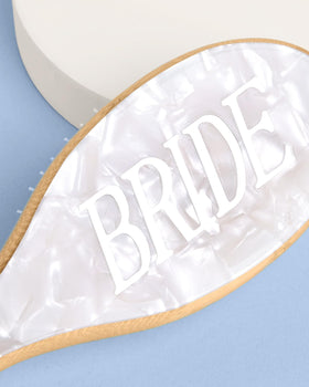 xo, Fetti Bride Hair Brush front view showing 9-inch design