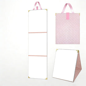 Xoudsi travel mirror as a versatile gift idea.