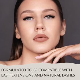 Xtreme Lashes botanical ingredients label emphasizes calming extracts.