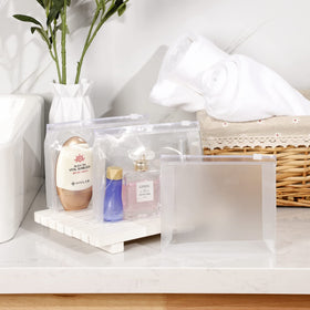 Xuniea durable clear organizer for toiletries and accessories
