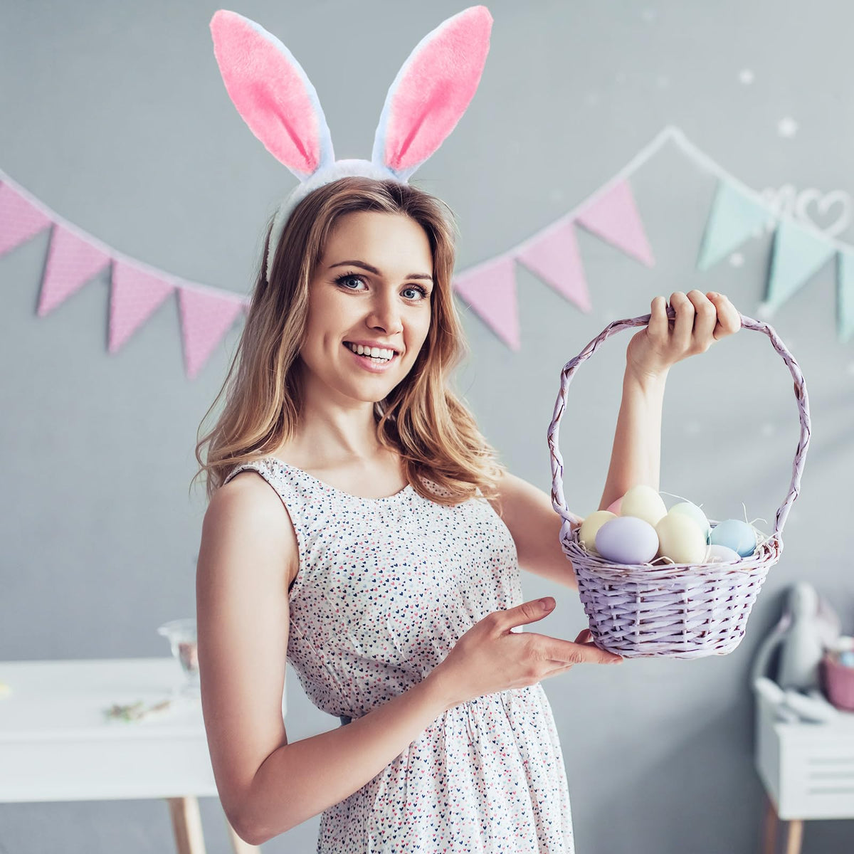 XunYee pink carrot-design bunny ears headband for cute photo props.