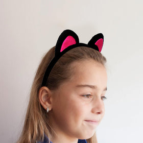 YARIEW headbands designed for both indoor and outdoor cosplay