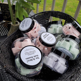 Yarlung travel-friendly packaging fits into totes and gym bags.