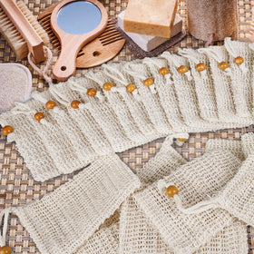 Ycolama eco packaging emphasizes plastic free shower solution.