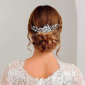 Yean flexible bridal hairpiece is easy to fix and comfortable to wear.