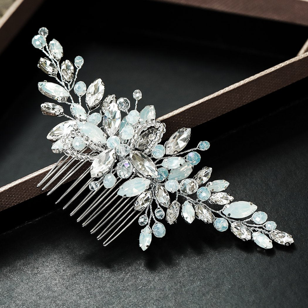 Yean handmade hair comb suitable for boho, beach, or garden weddings.