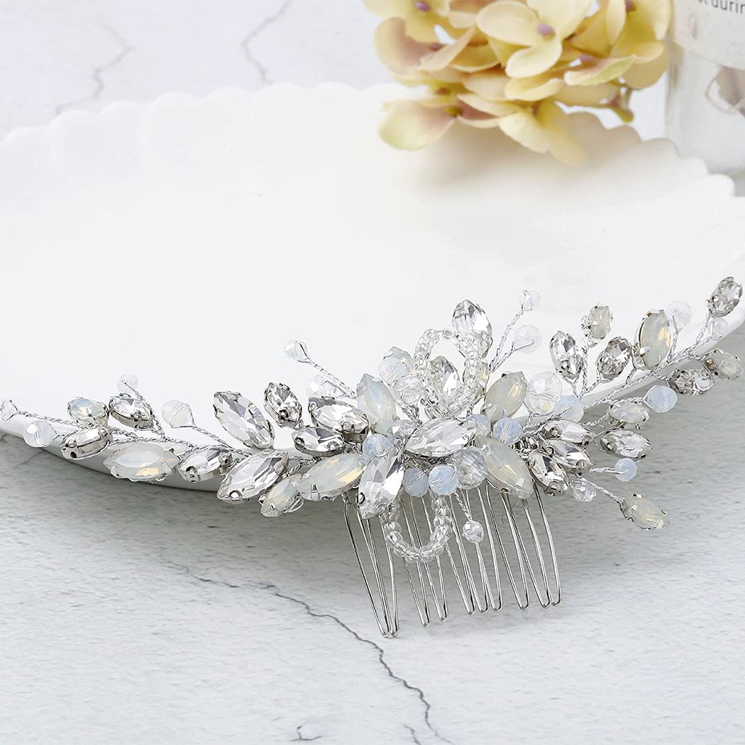 Yean versatile bridal accessory for bridesmaids or special occasions.