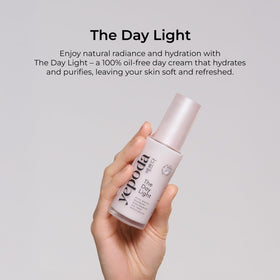 Yepoda The Day Light rose water formula close up highlights soothing moisture.