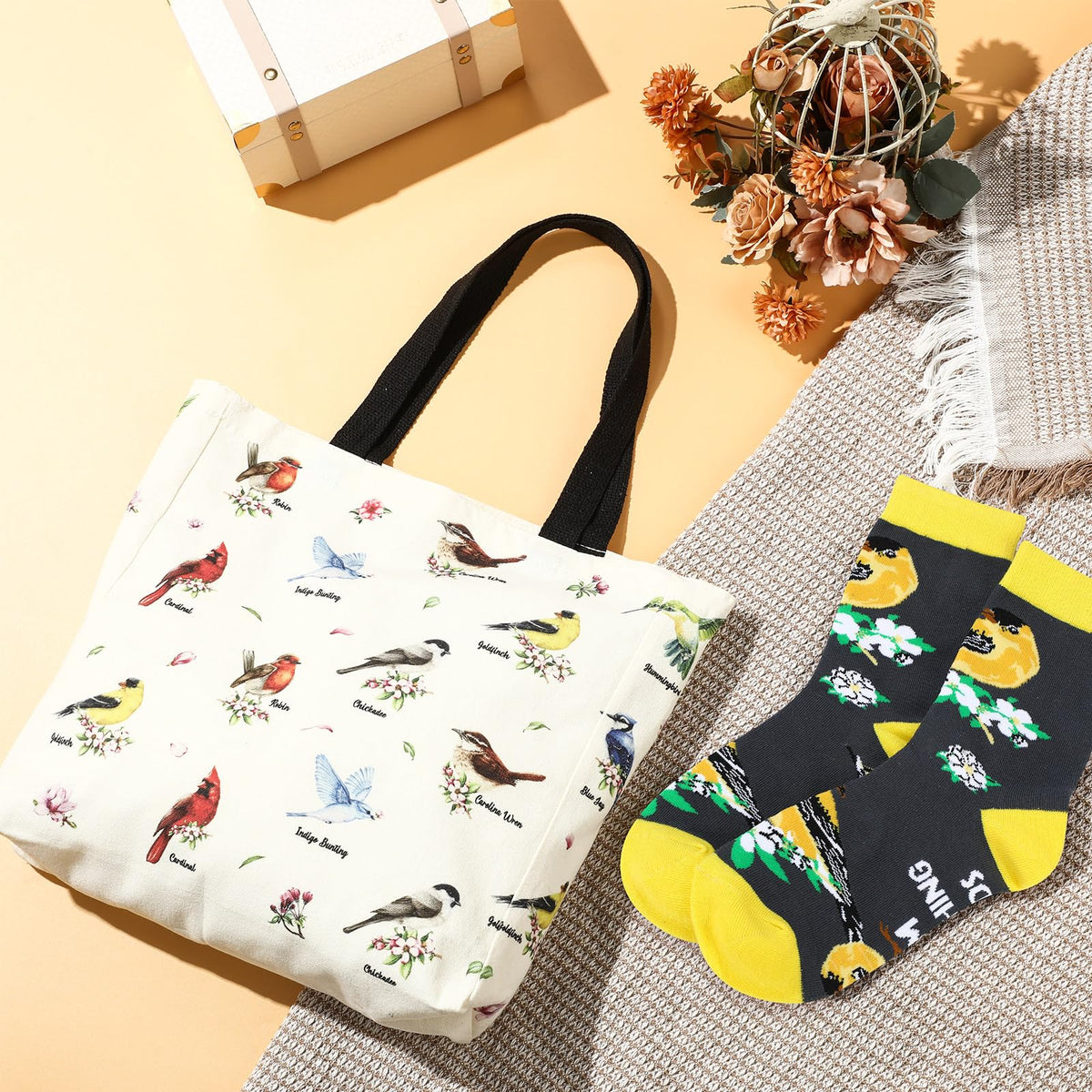 Yeyeplum animal keychain brings charm to keys or bags