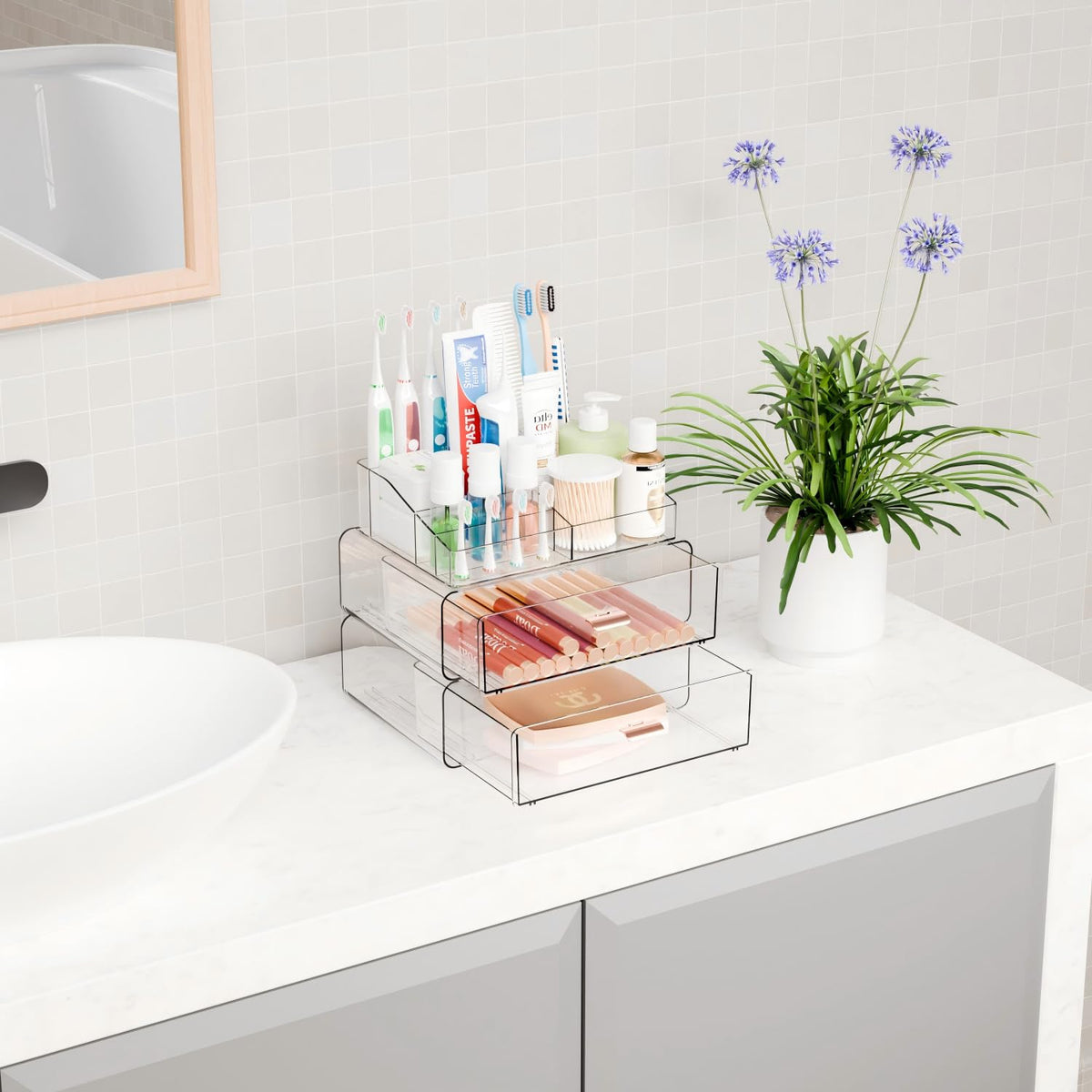 Yieach stylish and durable makeup organizer complements modern decor.