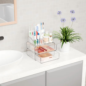 Yieach stylish and durable makeup organizer complements modern decor.