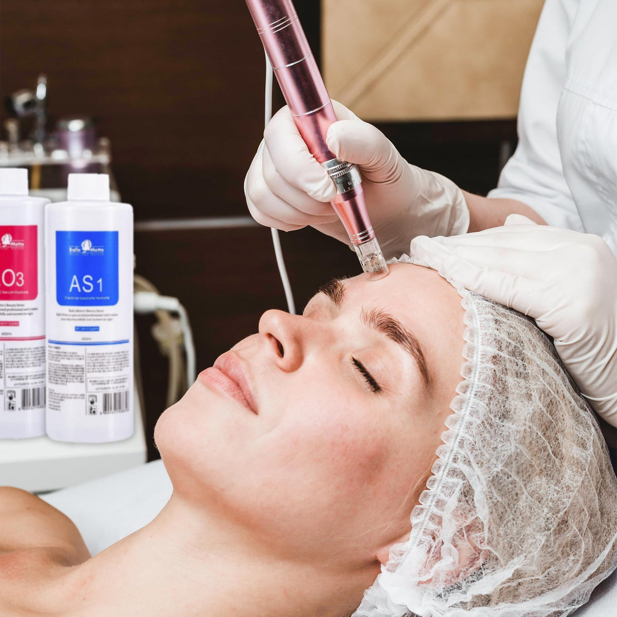 YMEYFAN AS1 hydration-focused solution in action with a facial device for moisturized skin.