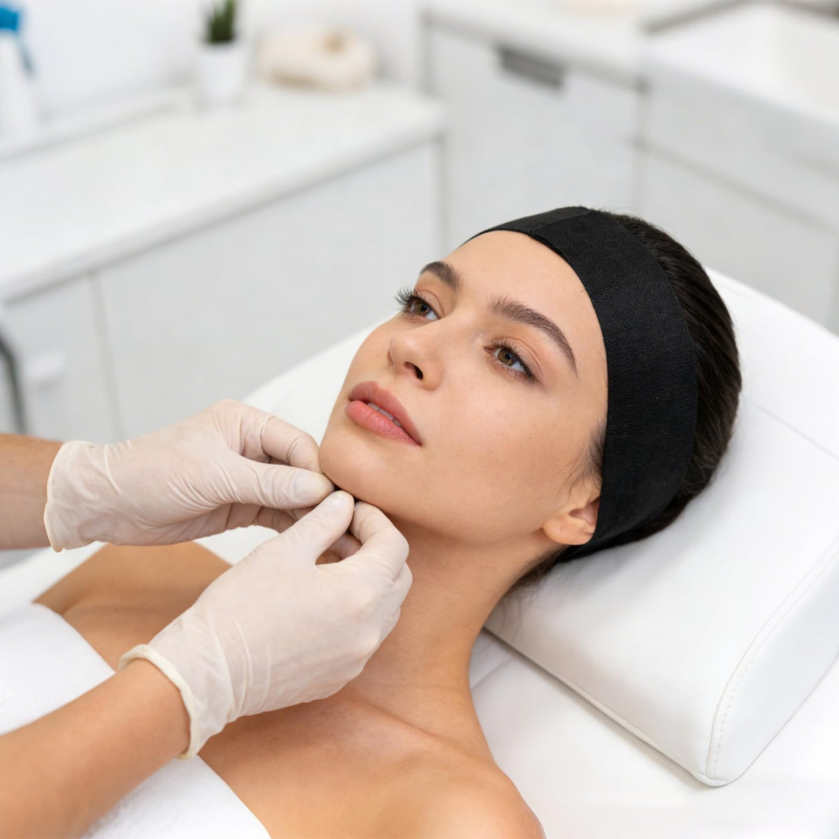 Yopay headband keeps hair away during skincare sessions