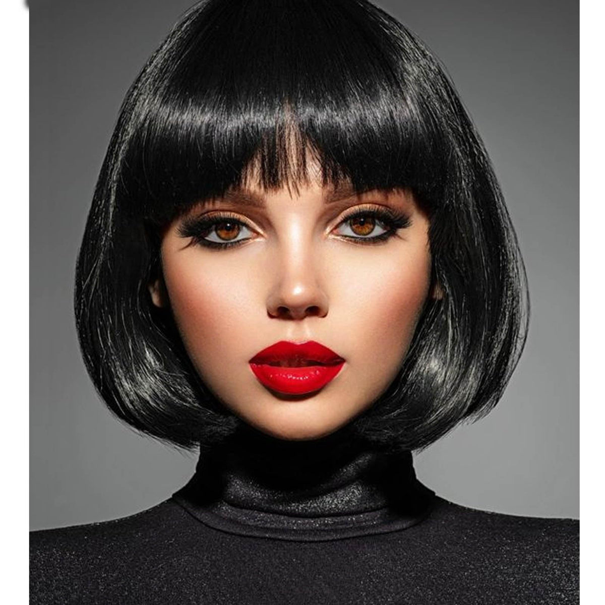 YOUNIGA black bob wig with bangs, 12-inch length for everyday style and versatility.