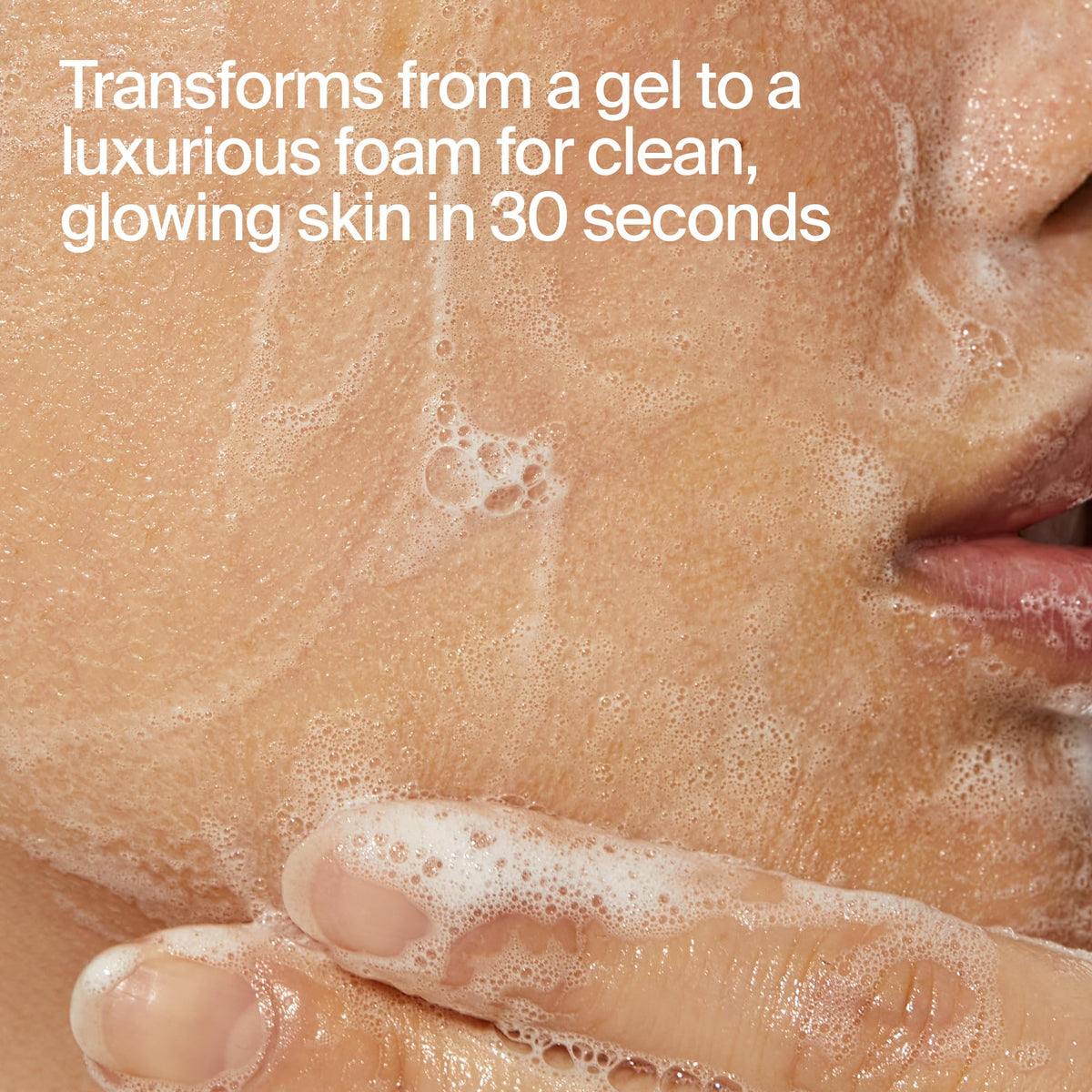 Youth To The People Headliners Gift Set promotes balanced cleansing for multiple skin types.