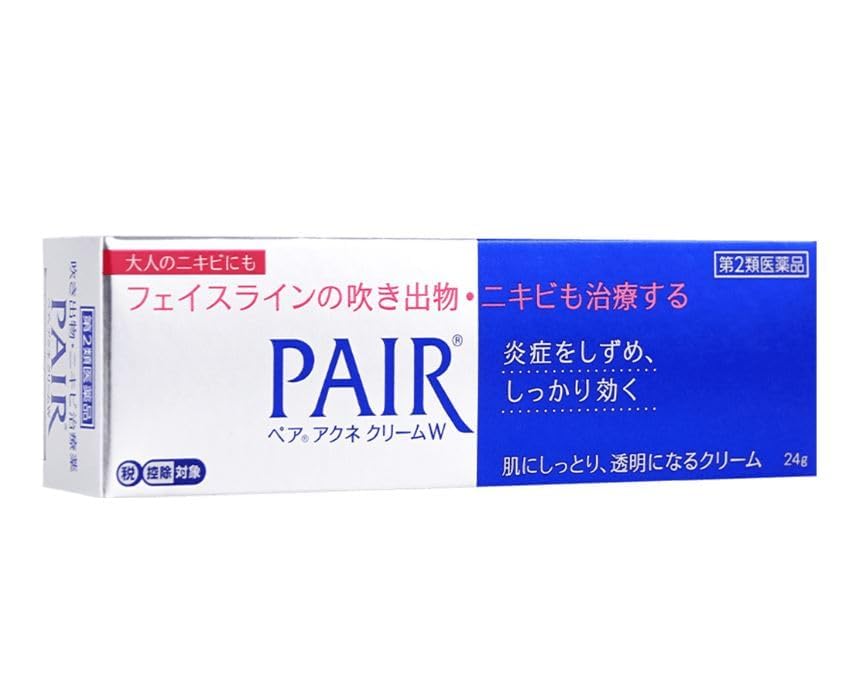 Yummy-Yamaguchi Pair Acne Cream W label close-up highlights soothing formula.
