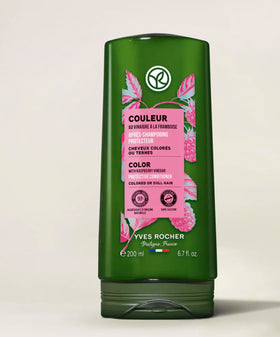 Yves Rocher color-protection formula image shows anti-fade benefits for dyed hair