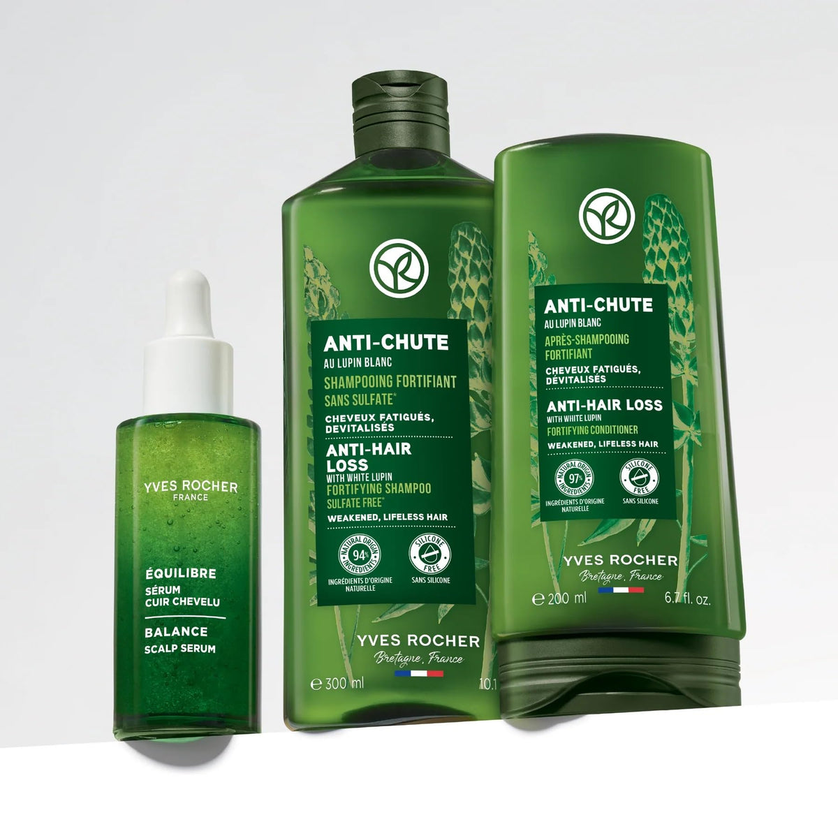 Finished hair after Yves Rocher conditioner looks soft, shiny, and easy to style.