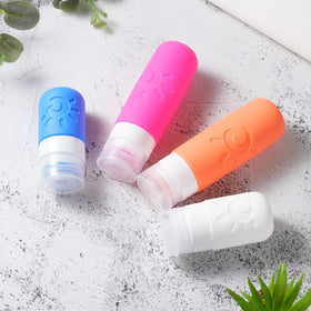 Zafit clear toiletry bag included to organize liquids and speed security checks.