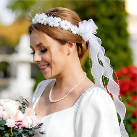 Zaruatu comfortable secure-fit headband for ceremonies