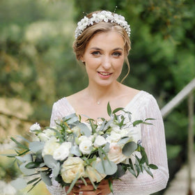 Zaruatu headpiece sized 24.8 by 6.3 inches for balanced elegance