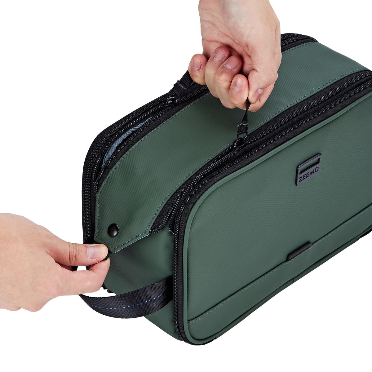 ZEEMO interior pockets organize brushes and cosmetics neatly