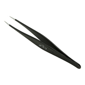 Zizzili Basics eyebrow shaping tweezers with aligned tips for controlled tweezing