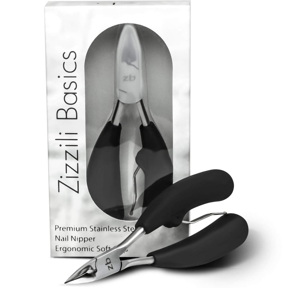 Zizzili Basics toenail clippers with large handle for easy grip and precise trimming.