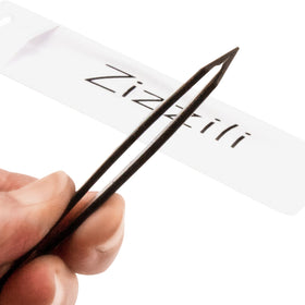 Zizzili Basics tweezers with slant tip for precise eyebrow shaping and hair removal.