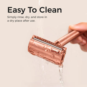 ZOMCHI bathroom setup shows tidy storage and blade safety.